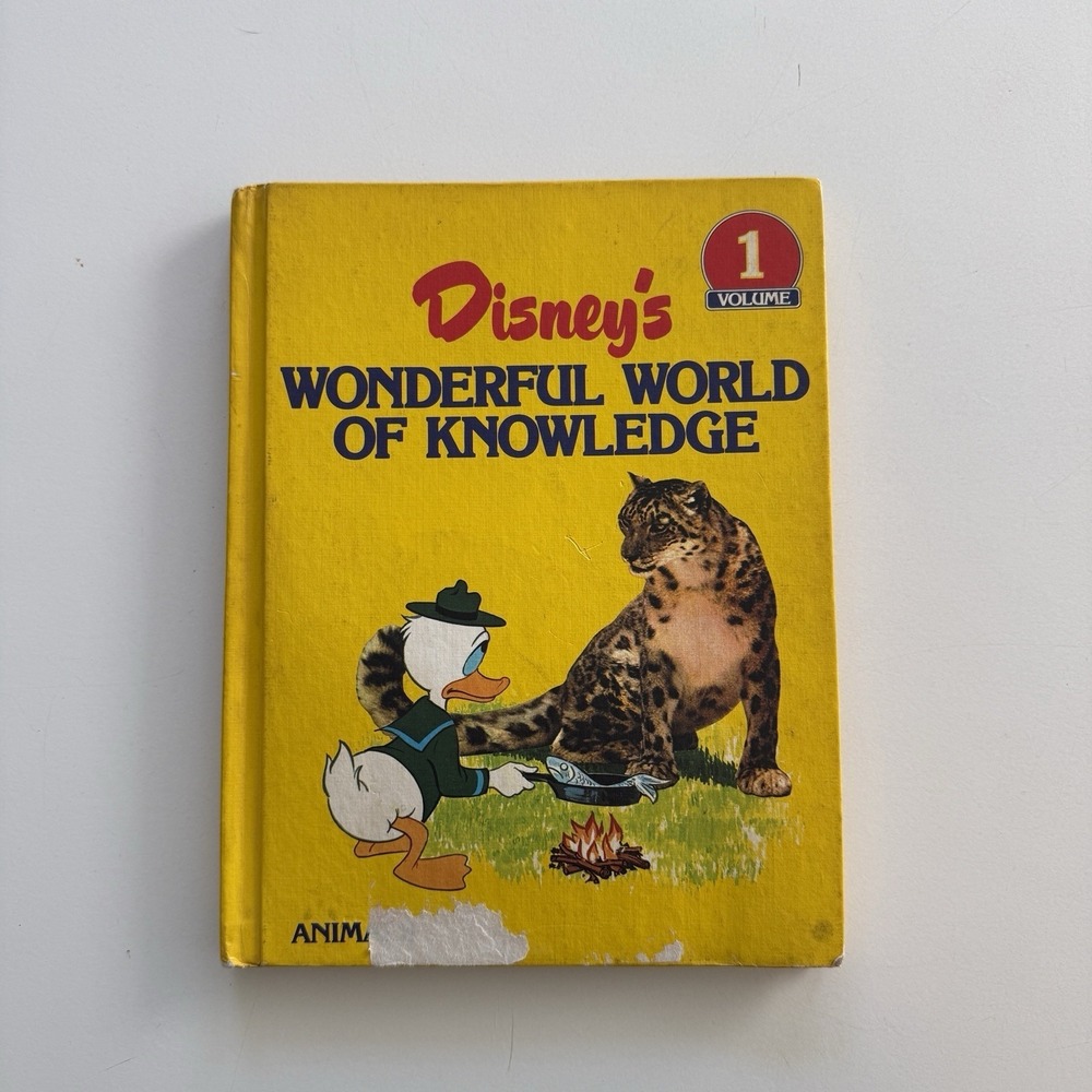 Vtg Disney's Wonderful World of Knowledge Animals Book Vol 1 1982 - ACCEPTABLE